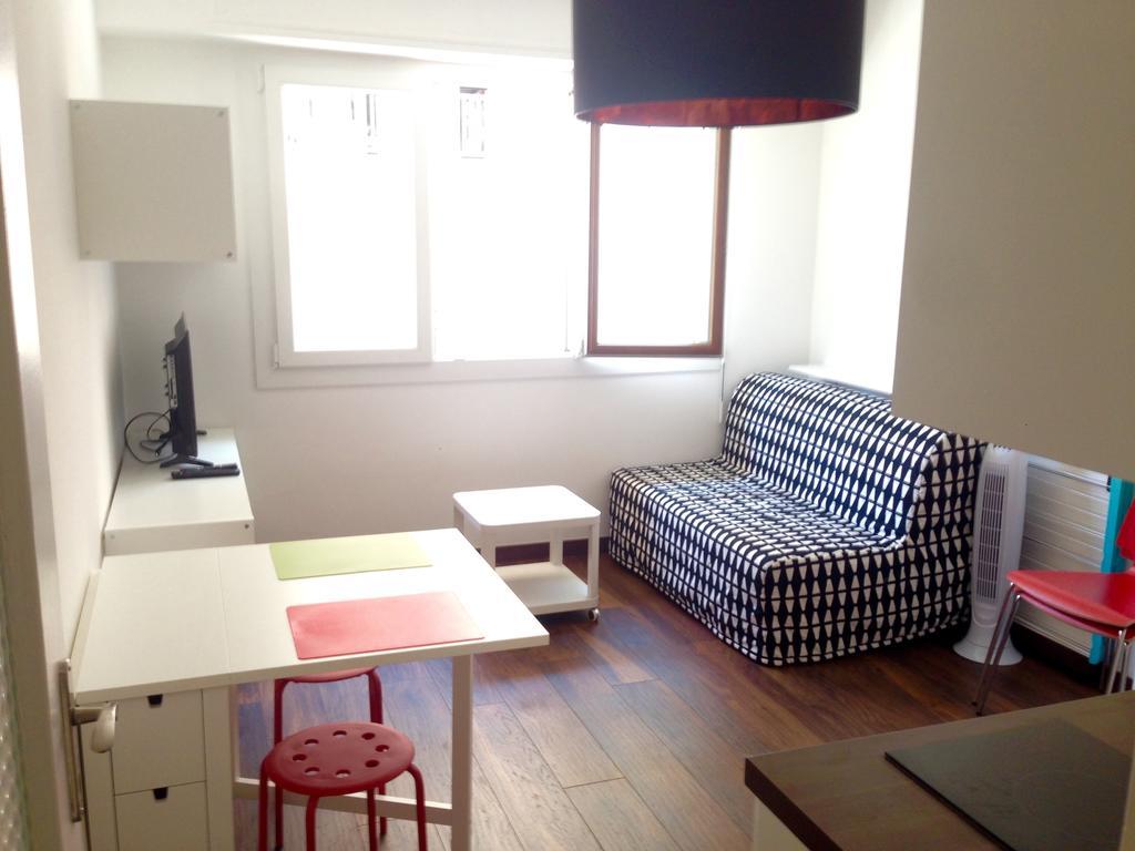 Studio La Reine Astrid Antibes Exterior photo