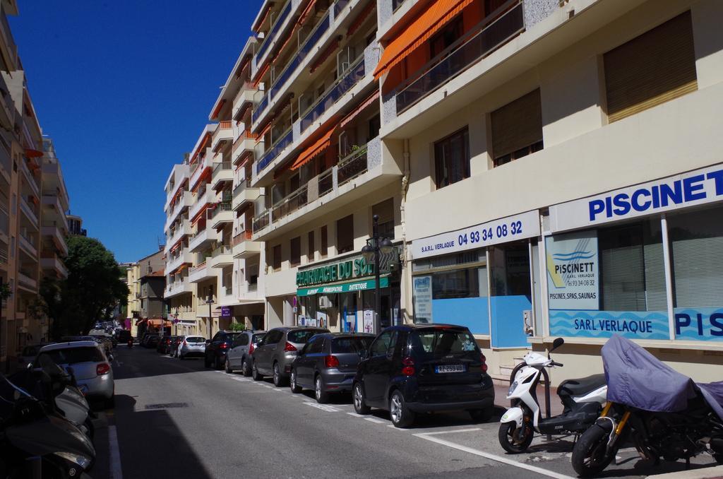 Studio La Reine Astrid Antibes Exterior photo